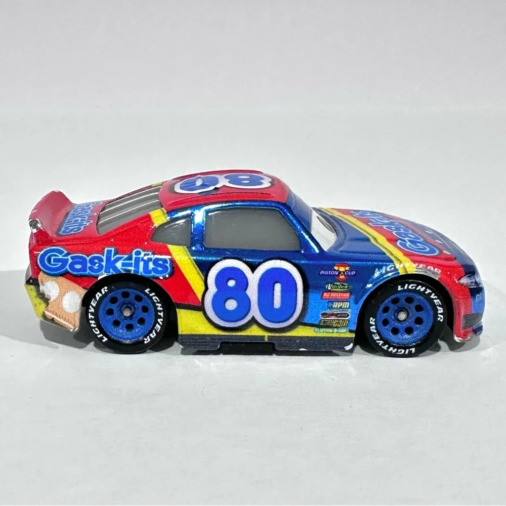 Disney Cars Metallic Rex Revler #80 Gask-its Scavenger Hunt Die-cast